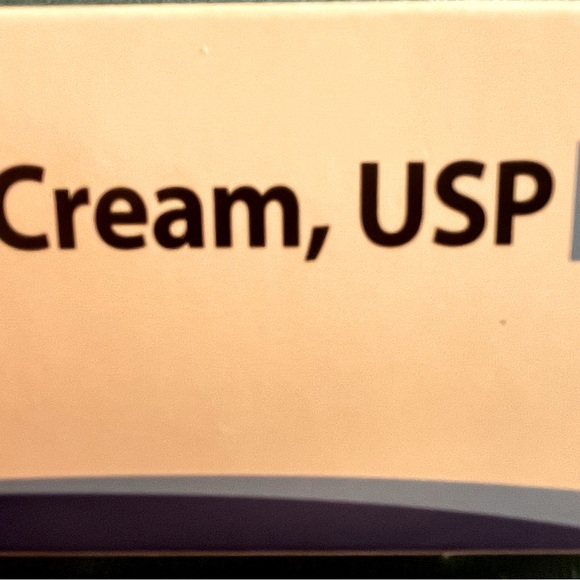 Vitamin A, hey Siri retina A, retinoid. NWT, NIB sealed 45 grams or 1.59 ounces - Picture 2 of 3
